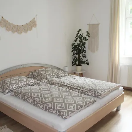 Apartment Stilvolle Gartenwohnung Im Villenviertel Villachs