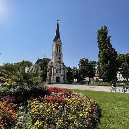 Stilvolle Gartenwohnung Im Villenviertel Villachs Lejlighed