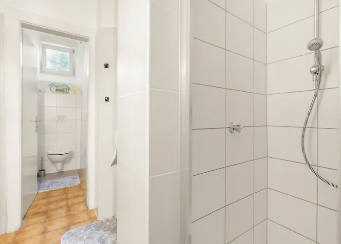 Stilvolle Gartenwohnung Im Villenviertel Villachs Apartmán *