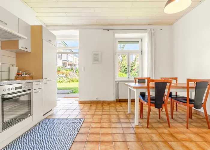 Apartmán Stilvolle Gartenwohnung Im Villenviertel Villachs *