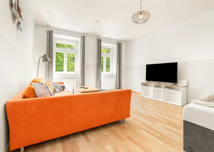 Stilvolle Gartenwohnung Im Villenviertel Villachs *