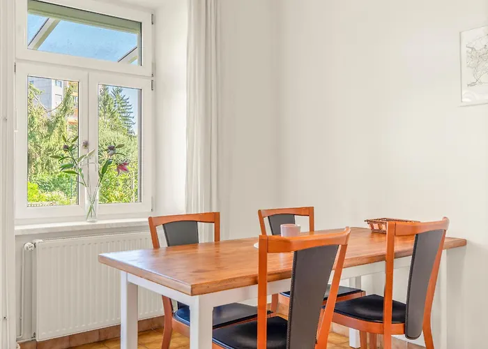 Apartmán Stilvolle Gartenwohnung Im Villenviertel Villachs