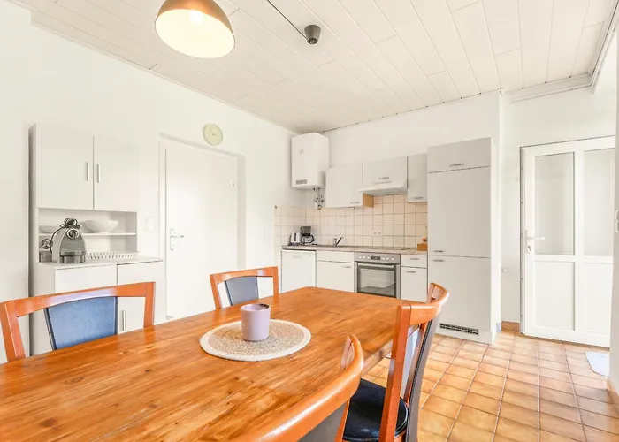 Stilvolle Gartenwohnung Im Villenviertel Villachs Apartmán *